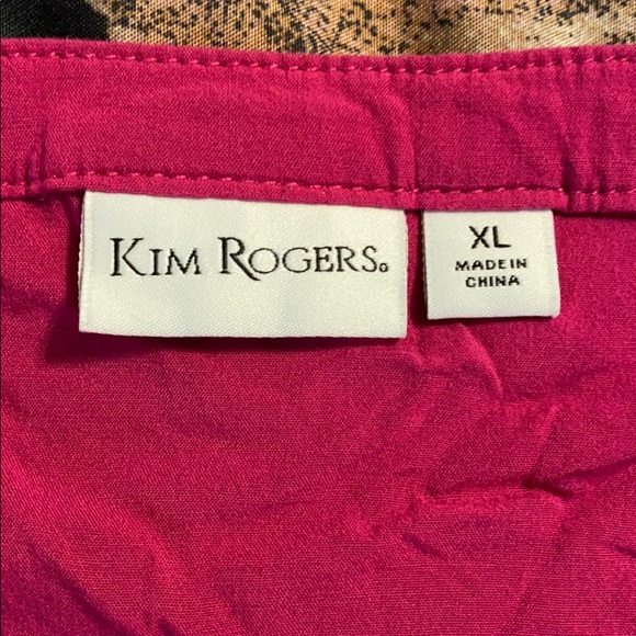 Pink blouse - Picture 3 of 3